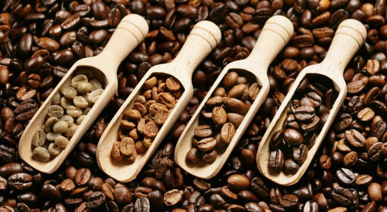 Cà phê có màu khác nhau khi rang